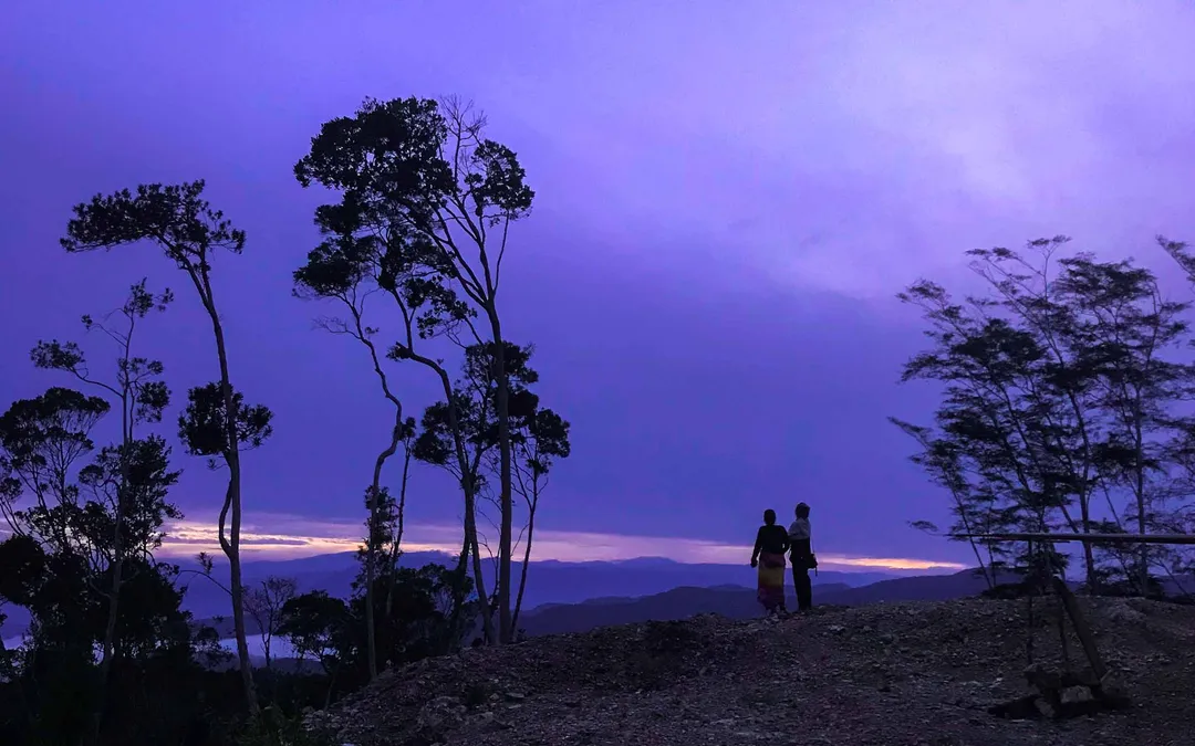 Anita & Gunda in Raja Ampat — photo 13